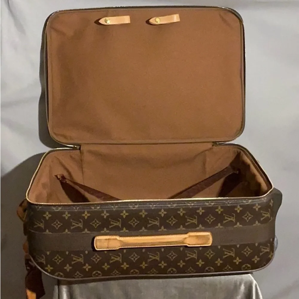 Authentic Louis Vuitton Pegase 55 Rolling Luggage-Heavily Used/Priced According - Picture 7 of 16